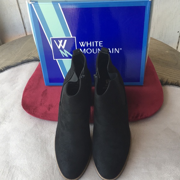 White Mountain Ladies Ankle Boots - Picture 13 of 13